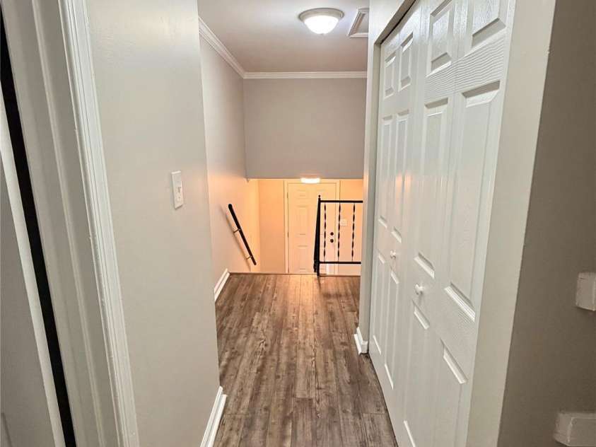 11011 Hunter Trail Lane, Charlotte, NC 28226.  MLS# CAR4429375, YatesRealty ID 55126. Upstairs hallway
