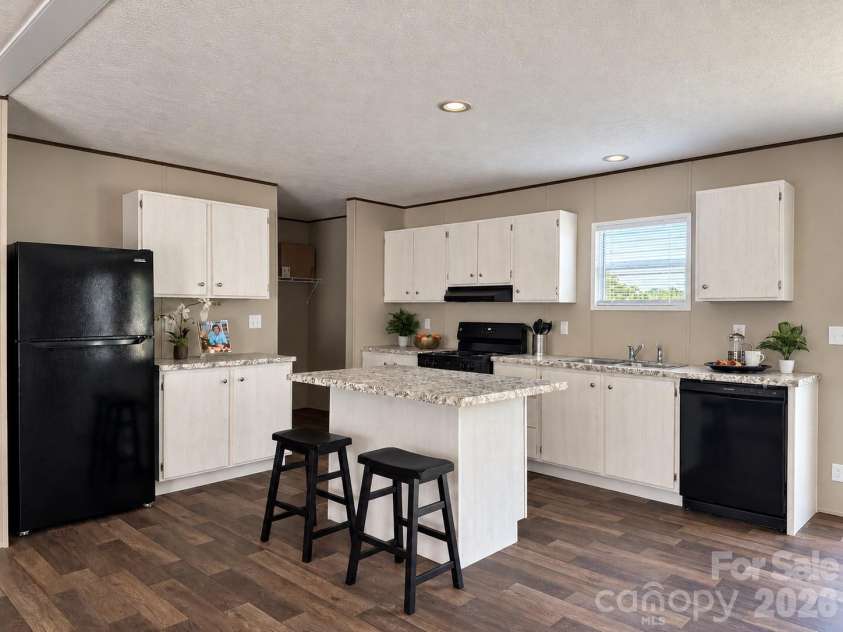 257 Wayland Drive, Polkton, NC 28135.  MLS# CAR4431732, YatesRealty ID 55128. Kitchen