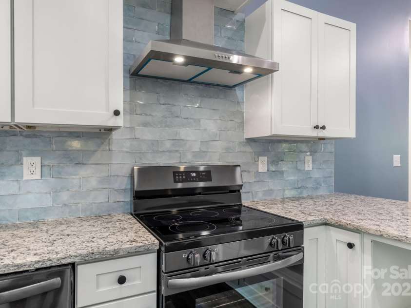 2320 China Avenue, Shelby, NC 28150.  MLS# CAR4316218, YatesRealty ID 5513. 