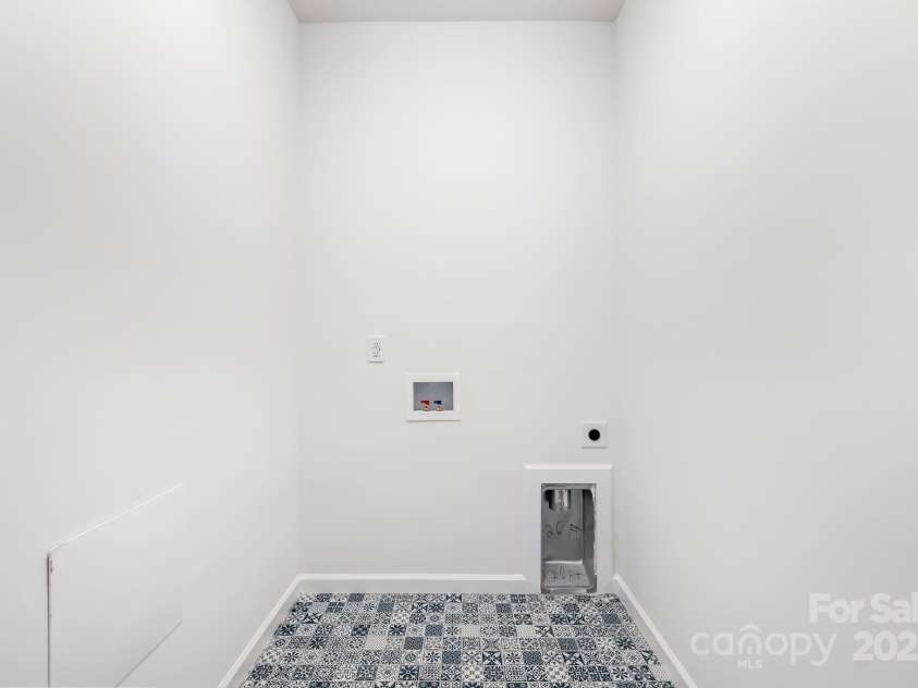 2320 China Avenue, Shelby, NC 28150.  MLS# CAR4316218, YatesRealty ID 5513. 