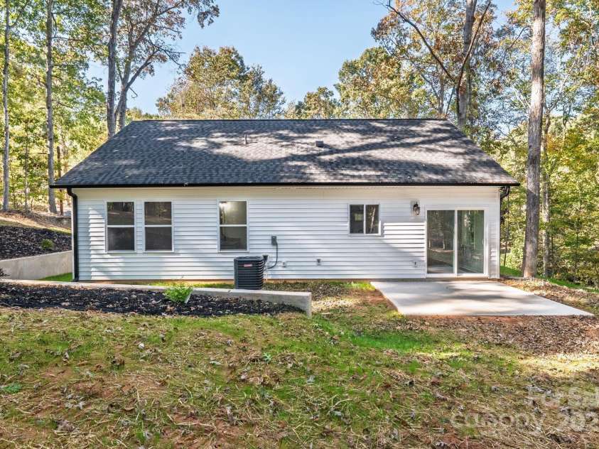 2320 China Avenue, Shelby, NC 28150.  MLS# CAR4316218, YatesRealty ID 5513. 