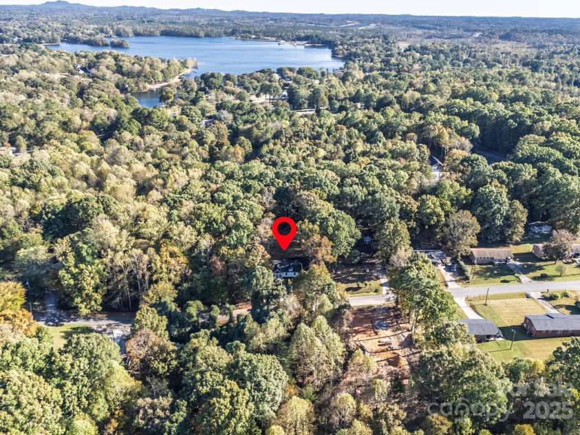 2320 China Avenue, Shelby, NC 28150.  MLS# CAR4316218, YatesRealty ID 5513. 