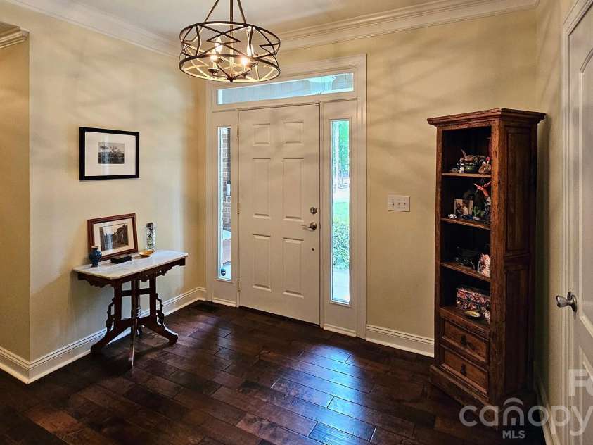 4587 Sawgrass Court, Denver, NC 28037.  MLS# CAR4431837, YatesRealty ID 55130. Entry hall