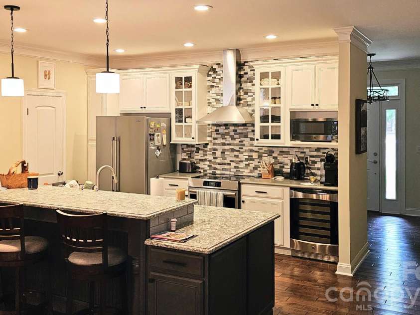 4587 Sawgrass Court, Denver, NC 28037.  MLS# CAR4431837, YatesRealty ID 55130. Kitchen