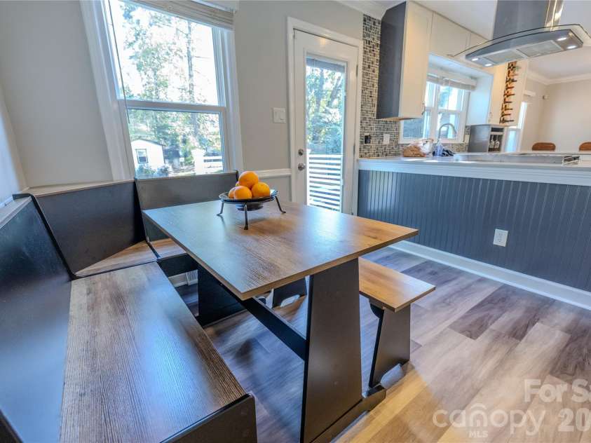 7055 Crossridge Road, Charlotte, NC 28214.  MLS# CAR4431183, YatesRealty ID 55132. 
