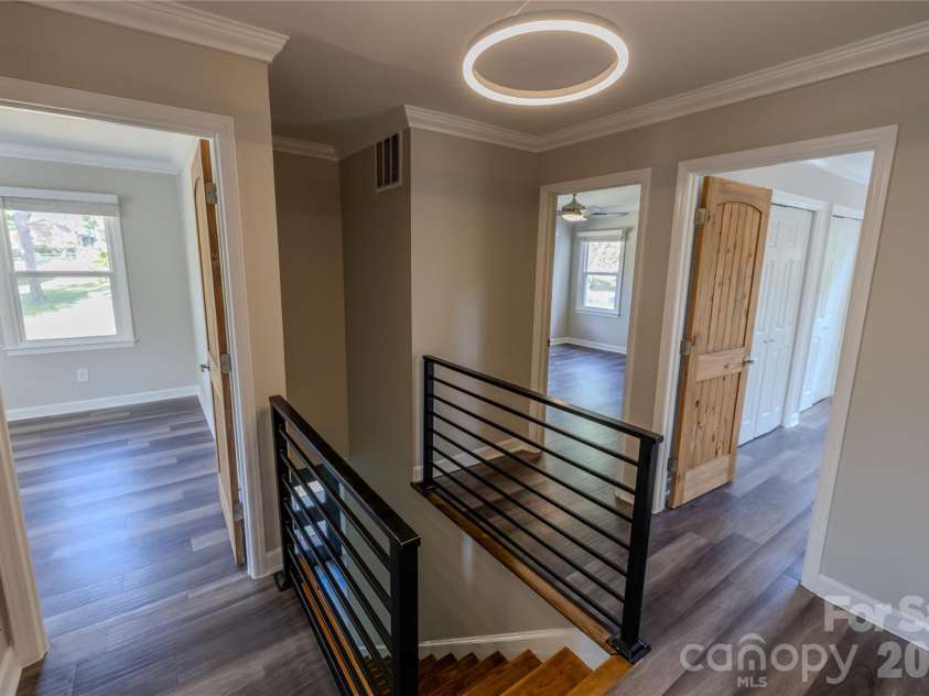 7055 Crossridge Road, Charlotte, NC 28214.  MLS# CAR4431183, YatesRealty ID 55132. 