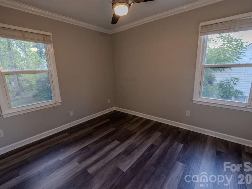7055 Crossridge Road, Charlotte, NC 28214.  MLS# CAR4431183, YatesRealty ID 55132. 