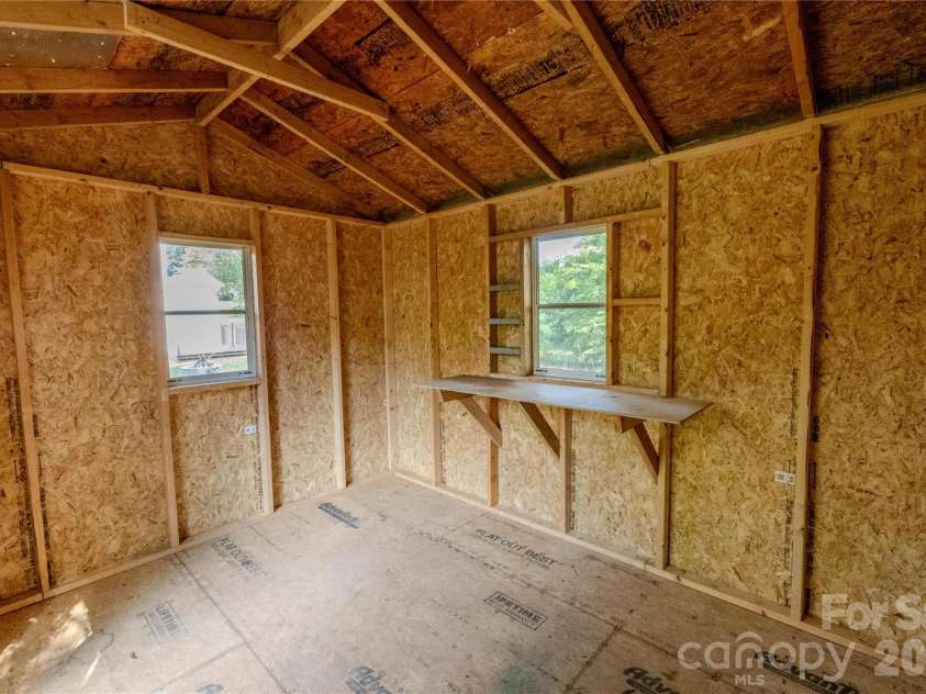 7055 Crossridge Road, Charlotte, NC 28214.  MLS# CAR4431183, YatesRealty ID 55132. 