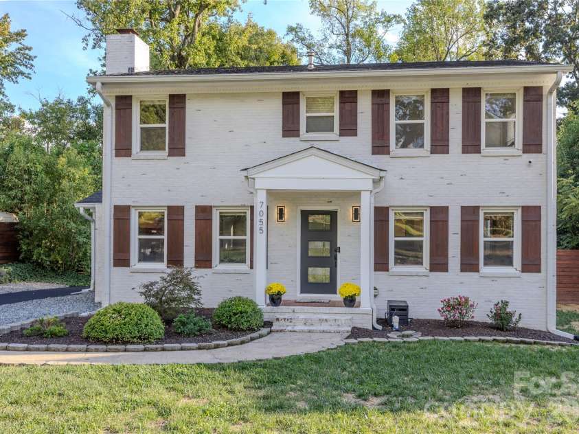 7055 Crossridge Road, Charlotte, NC 28214.  MLS# CAR4431183, YatesRealty ID 55132. 