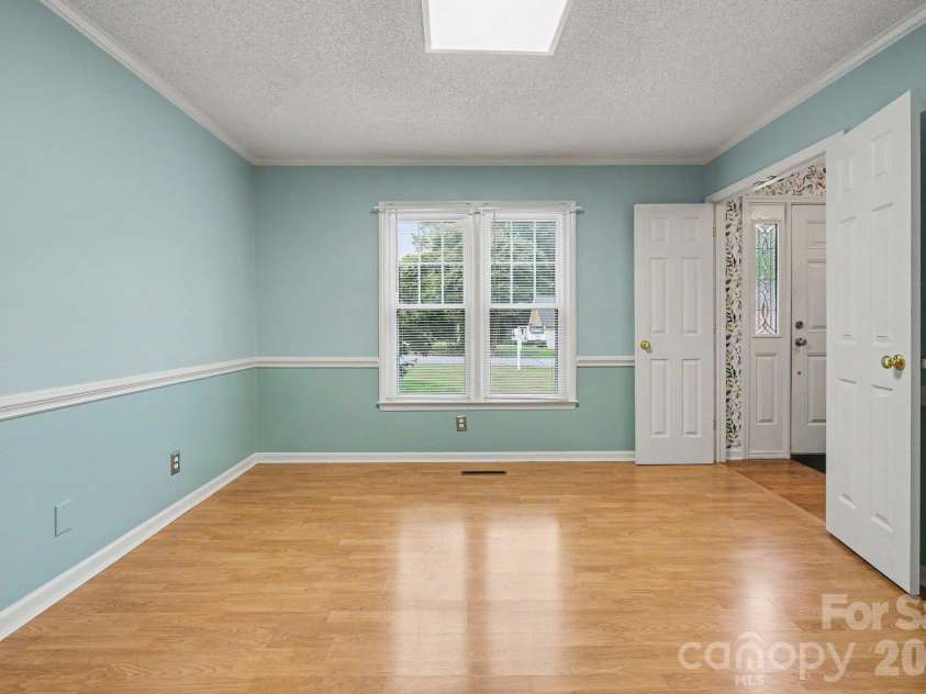 1312 Bennington Drive, Concord, NC 28027.  MLS# CAR4430583, YatesRealty ID 55134. 