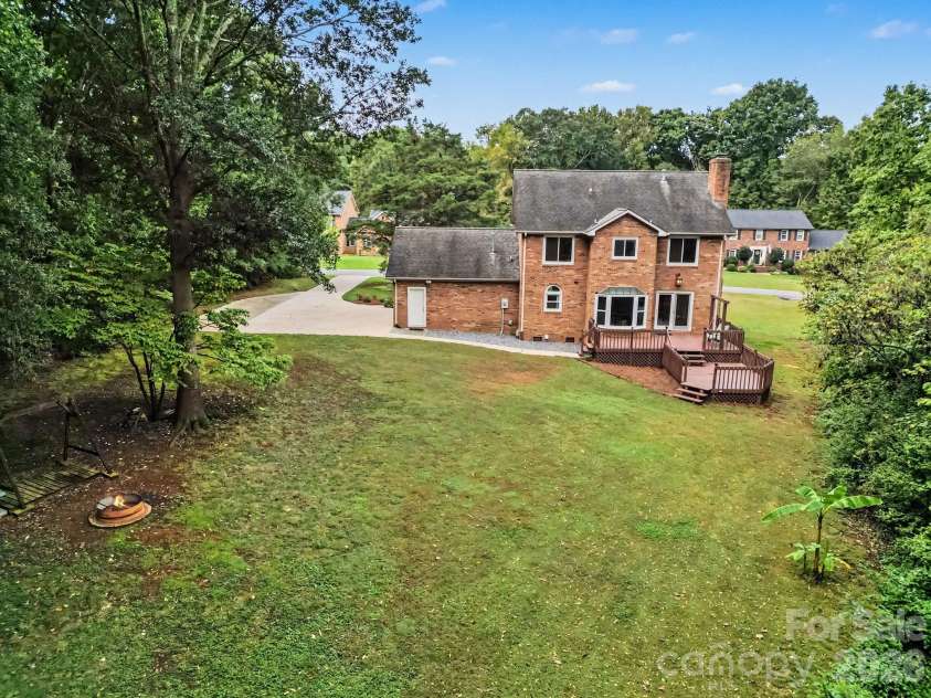 1312 Bennington Drive, Concord, NC 28027.  MLS# CAR4430583, YatesRealty ID 55134. 