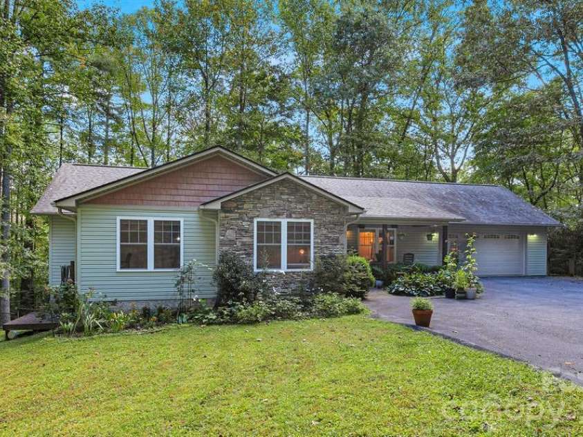 125 Rollins Place Road, Brevard, NC 28712.  MLS# CAR4431148, YatesRealty ID 55135. 