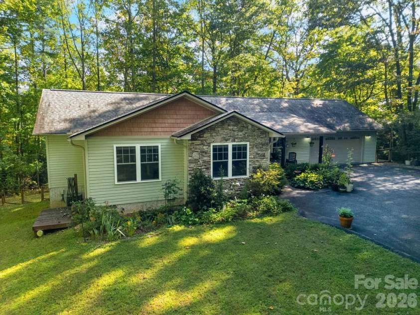125 Rollins Place Road, Brevard, NC 28712.  MLS# CAR4431148, YatesRealty ID 55135. 