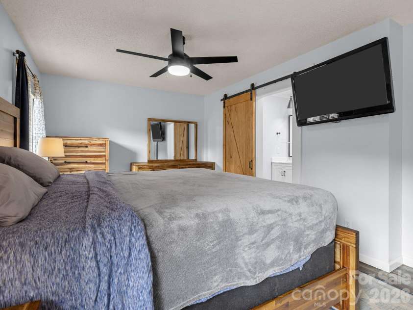 101 Catherine Drive, Columbus, NC 28722.  MLS# CAR4430356, YatesRealty ID 55137. 