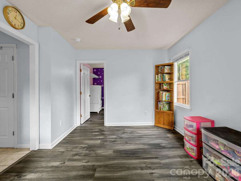 101 Catherine Drive, Columbus, NC 28722.  MLS# CAR4430356, YatesRealty ID 55137. 