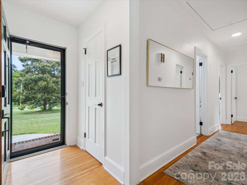 6700 Terry Drive, Charlotte, NC 28215.  MLS# CAR4430529, YatesRealty ID 55139. 