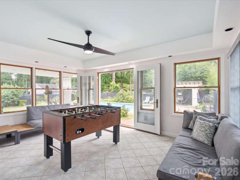 6700 Terry Drive, Charlotte, NC 28215.  MLS# CAR4430529, YatesRealty ID 55139. 