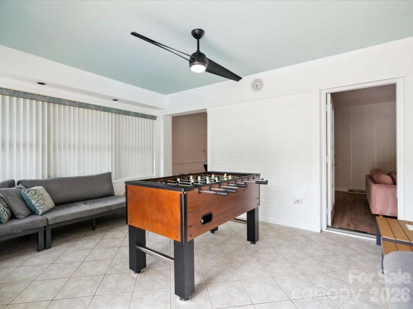 6700 Terry Drive, Charlotte, NC 28215.  MLS# CAR4430529, YatesRealty ID 55139. 