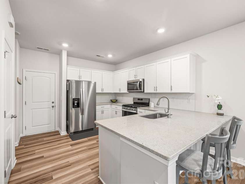 728 Herlong Avenue, Rock Hill, SC 29732.  MLS# CAR4311038, YatesRealty ID 5514. 