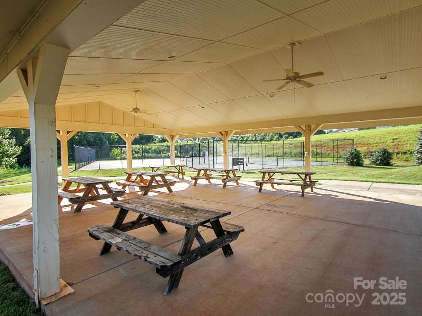 8621 Sequoia Grove Lane, Charlotte, NC 28214.  MLS# CAR4242689, YatesRealty ID 5514. 