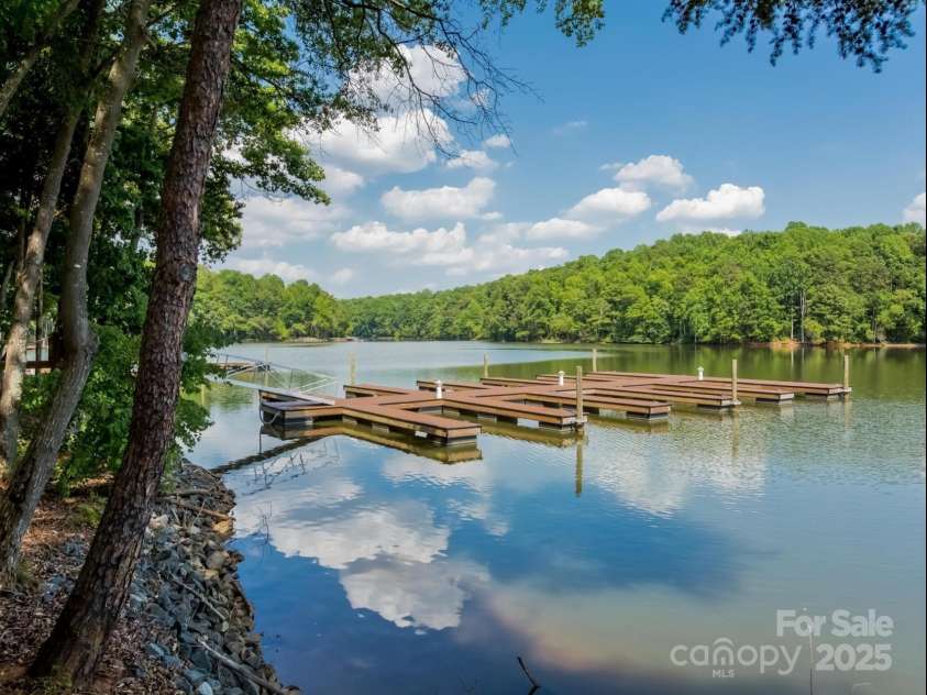 8621 Sequoia Grove Lane, Charlotte, NC 28214.  MLS# CAR4242689, YatesRealty ID 5514. 