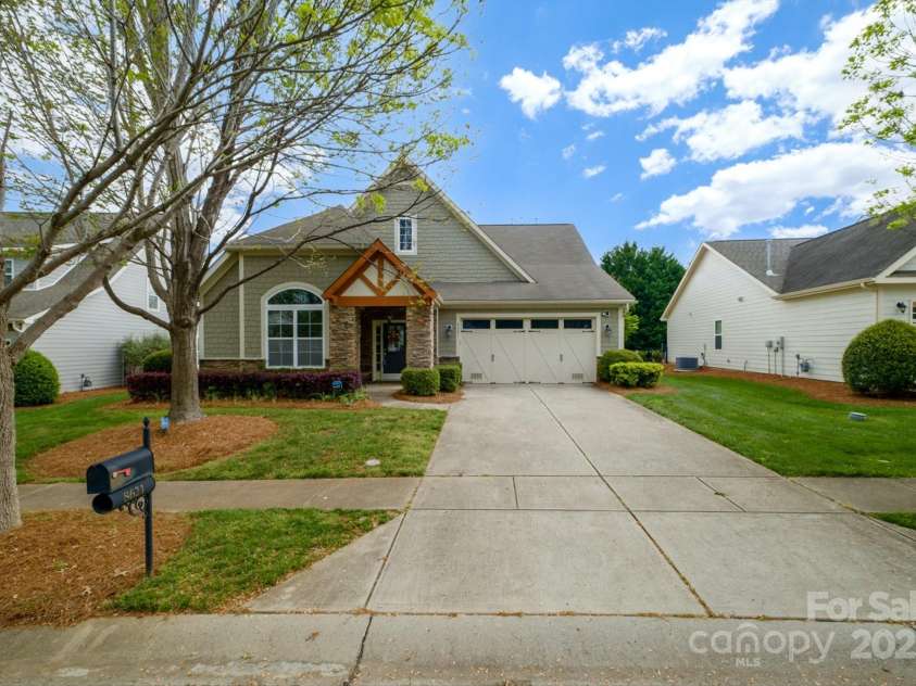8621 Sequoia Grove Lane, Charlotte, NC 28214.  MLS# CAR4242689, YatesRealty ID 5514. 