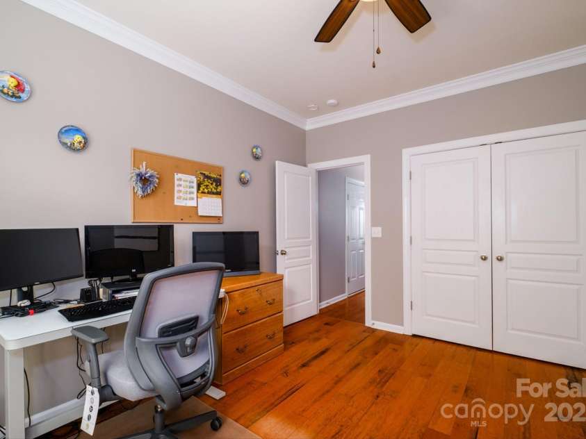 8621 Sequoia Grove Lane, Charlotte, NC 28214.  MLS# CAR4242689, YatesRealty ID 5514. Bedroom 2 Main Floor