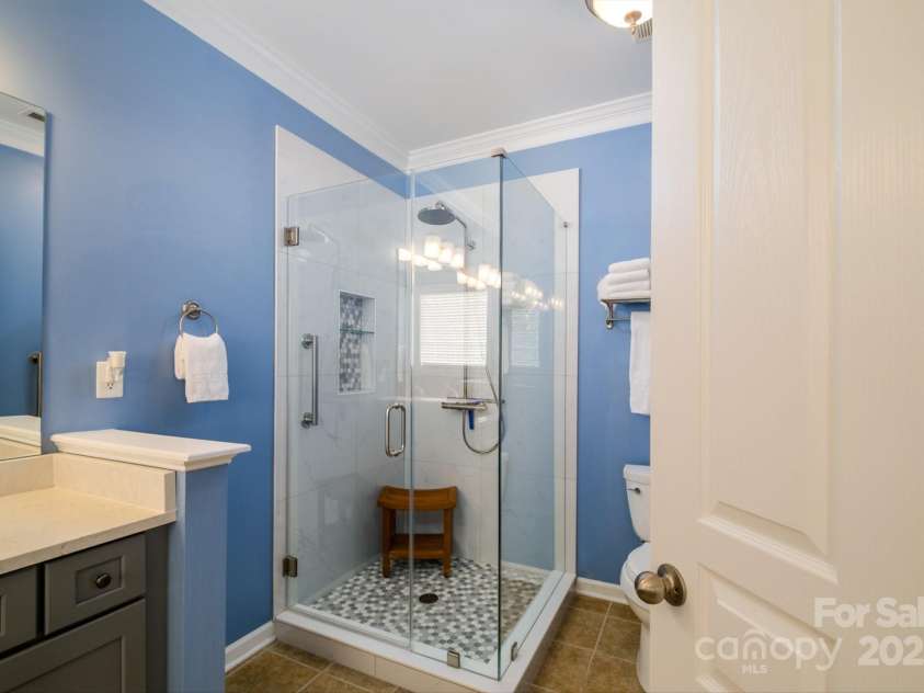 8621 Sequoia Grove Lane, Charlotte, NC 28214.  MLS# CAR4242689, YatesRealty ID 5514. New tiled shower