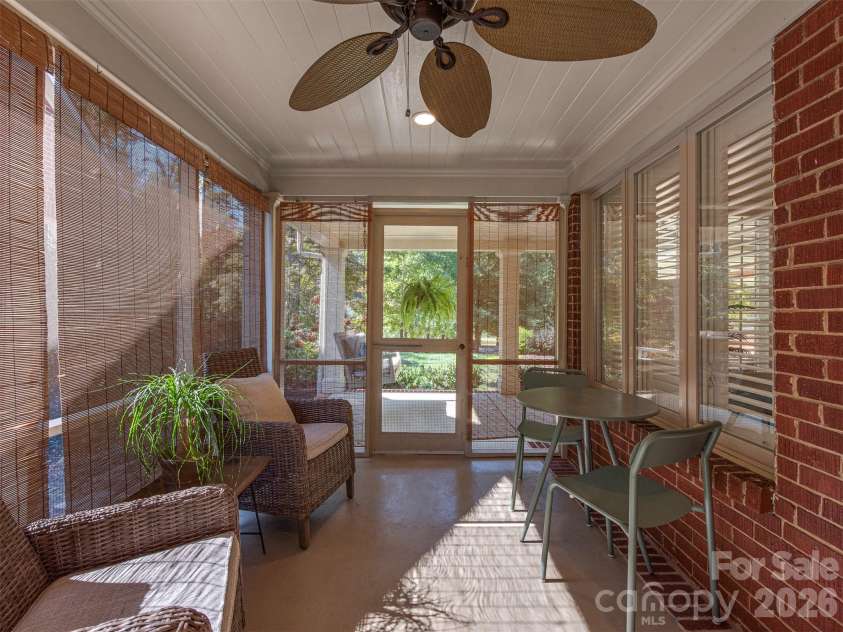 723 Romany Road, Charlotte, NC 28203.  MLS# CAR4430250, YatesRealty ID 55141. 