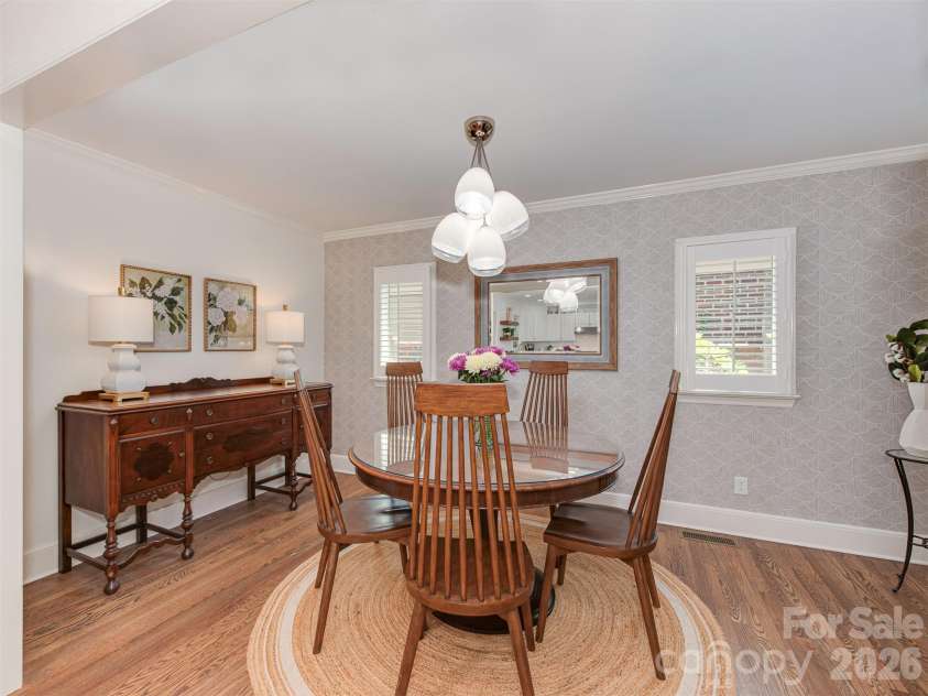 723 Romany Road, Charlotte, NC 28203.  MLS# CAR4430250, YatesRealty ID 55141. 