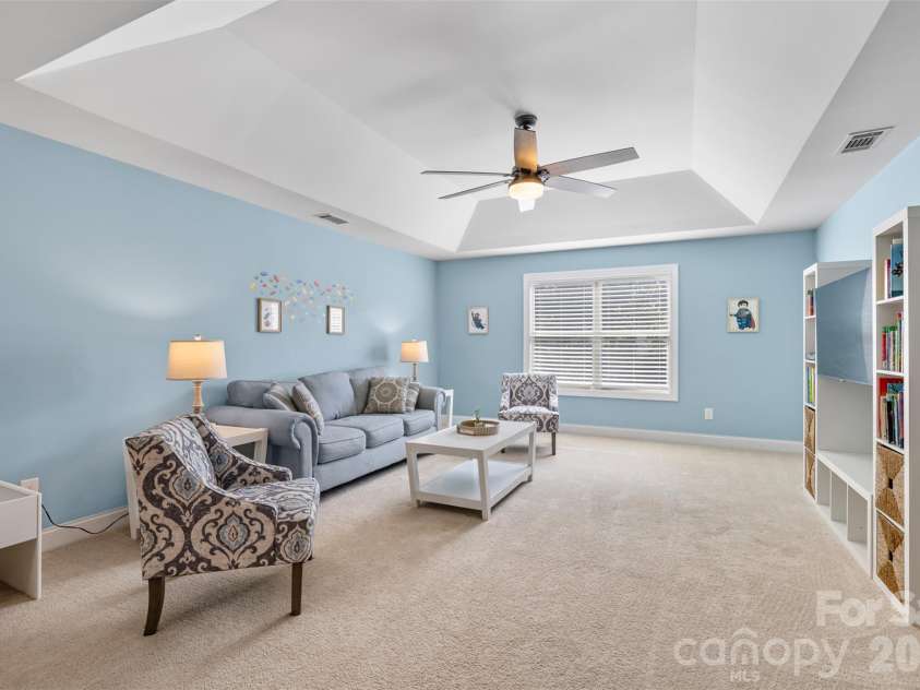 317 Windy Pine Drive, Clover, SC 29710.  MLS# CAR4430228, YatesRealty ID 55142. 