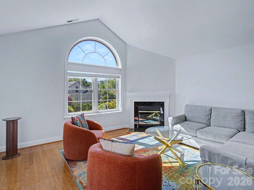 58 Outlook Circle, Swannanoa, NC 28778.  MLS# CAR4428853, YatesRealty ID 55143. 