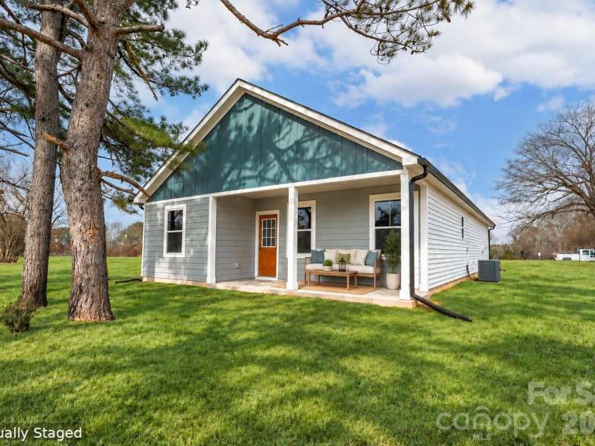 1798 David Drive, Shelby, NC 28150.  MLS# CAR4426235, YatesRealty ID 5515. 