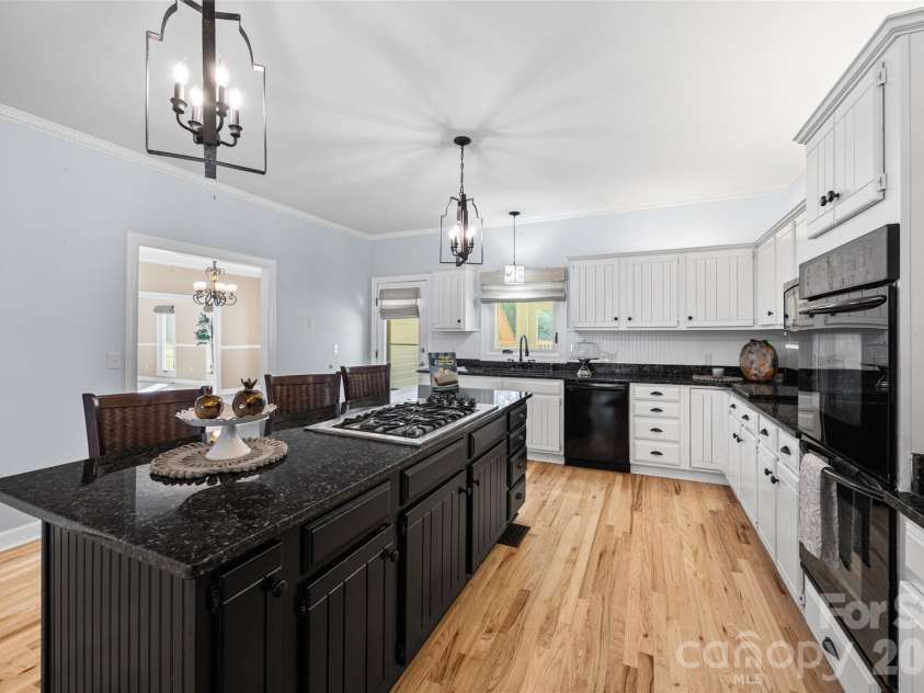2129 Squire Road, Rock Hill, SC 29730.  MLS# CAR4423271, YatesRealty ID 55156. Kitchen