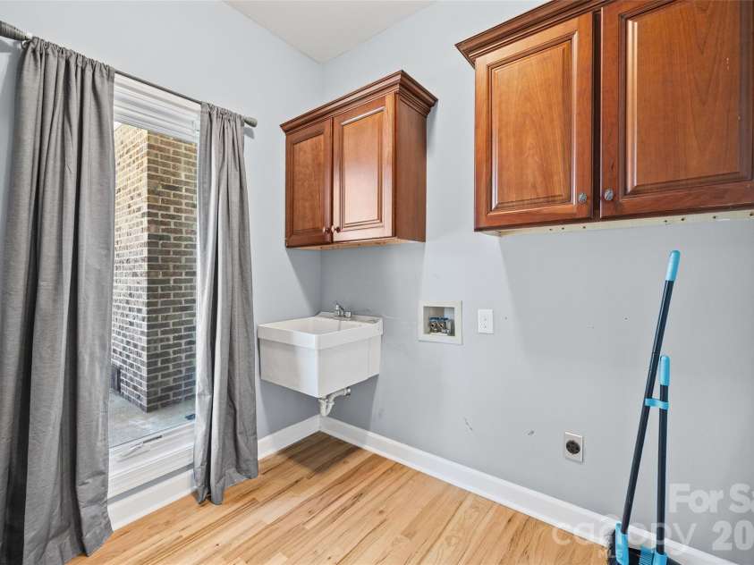 2129 Squire Road, Rock Hill, SC 29730.  MLS# CAR4423271, YatesRealty ID 55156. Laundry Room