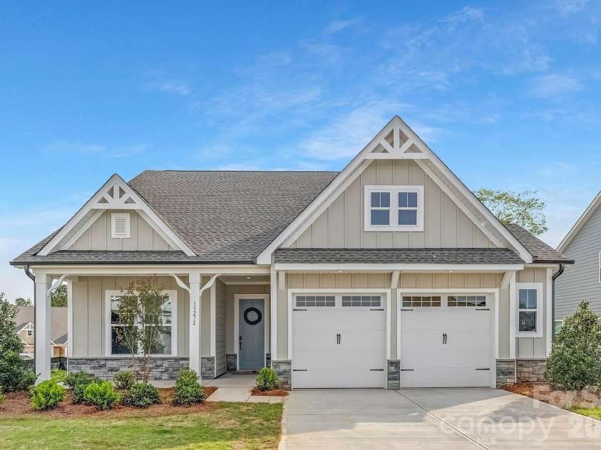 4743 Monterrico Drive, Lancaster, SC 29720.  MLS# CAR4432208, YatesRealty ID 55157. 