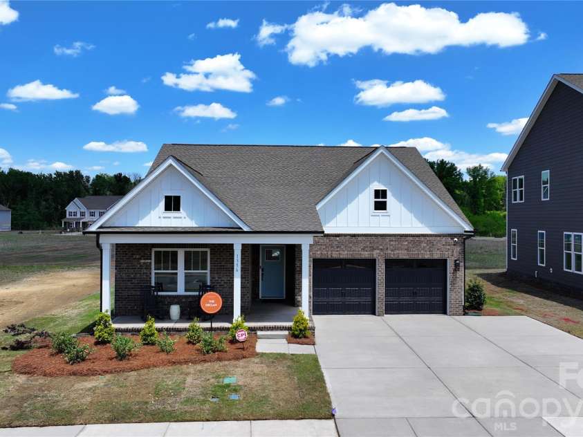 4723 Monterrico Drive, Lancaster, SC 29720.  MLS# CAR4432210, YatesRealty ID 55158. 