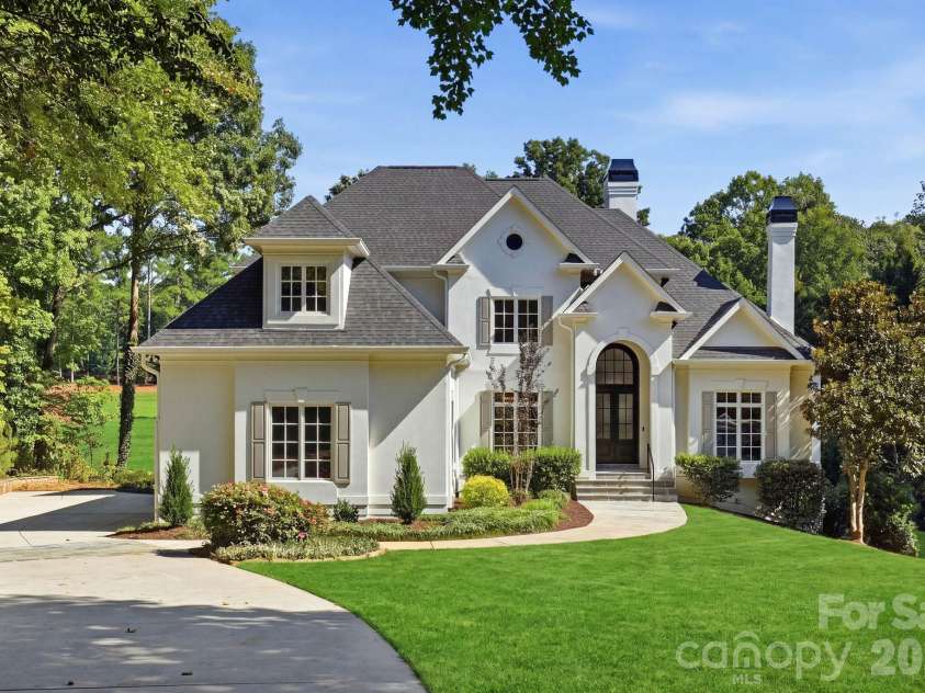 19002 Meta Road, Cornelius, NC 28031.  MLS# CAR4430285, YatesRealty ID 55162. 
