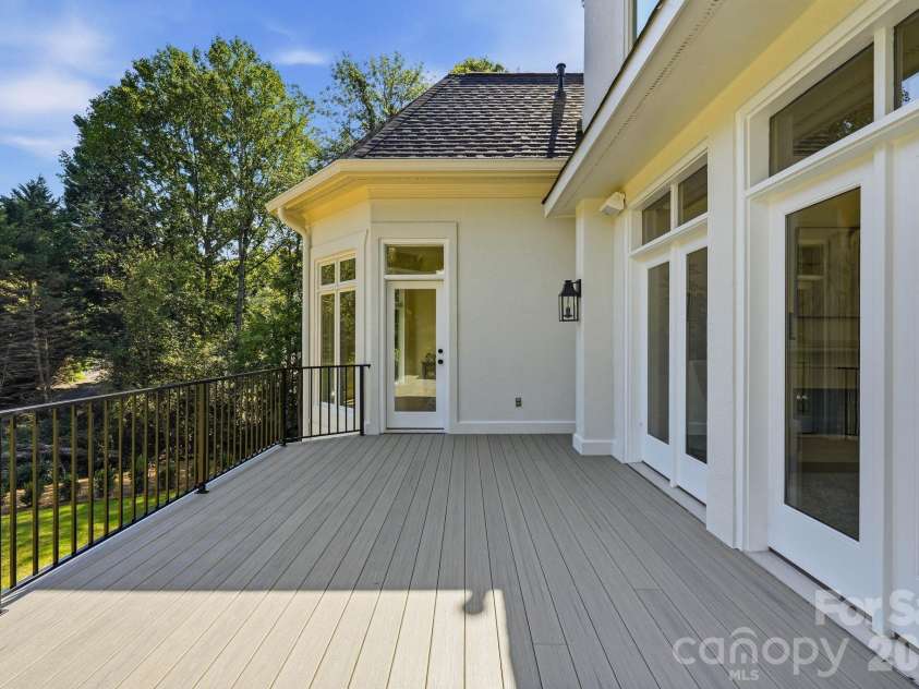 19002 Meta Road, Cornelius, NC 28031.  MLS# CAR4430285, YatesRealty ID 55162. 