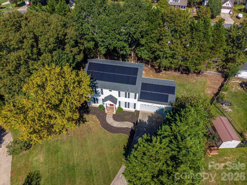 2730 24th Street Court, Hickory, NC 28601.  MLS# CAR4432109, YatesRealty ID 55164. 