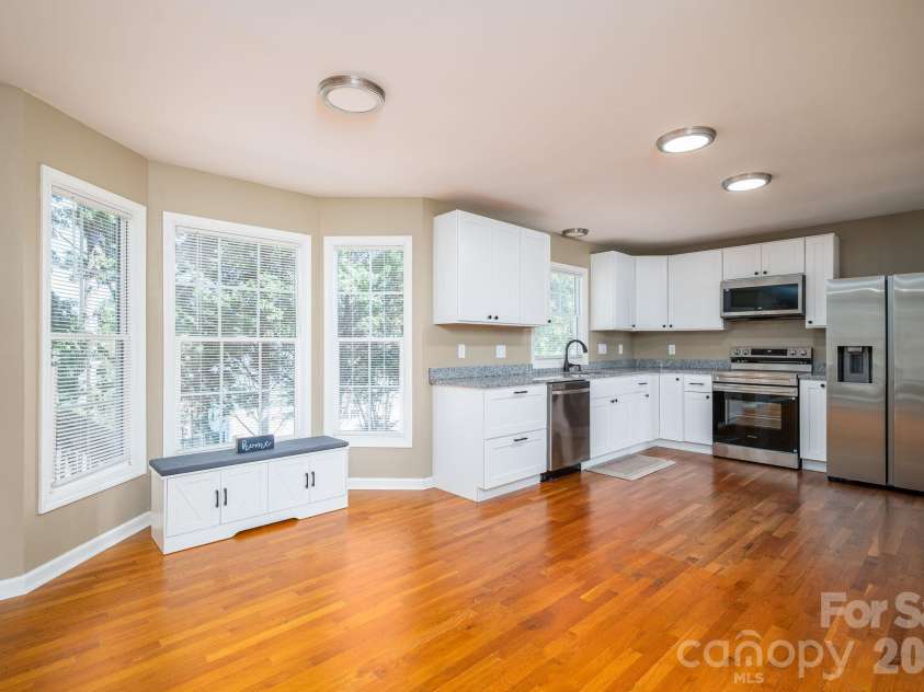 2730 24th Street Court, Hickory, NC 28601.  MLS# CAR4432109, YatesRealty ID 55164. 