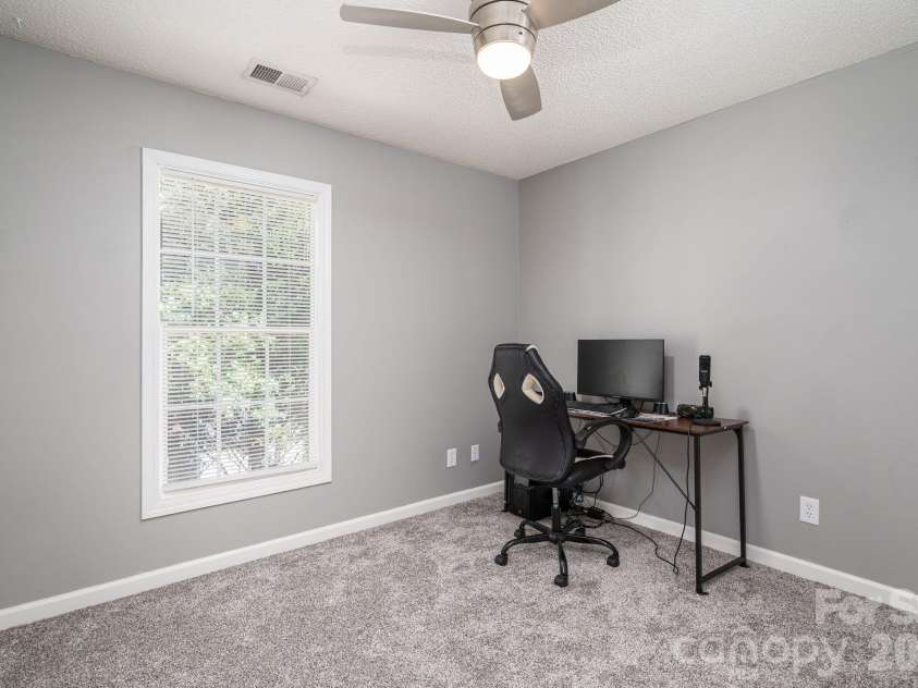 2730 24th Street Court, Hickory, NC 28601.  MLS# CAR4432109, YatesRealty ID 55164. 