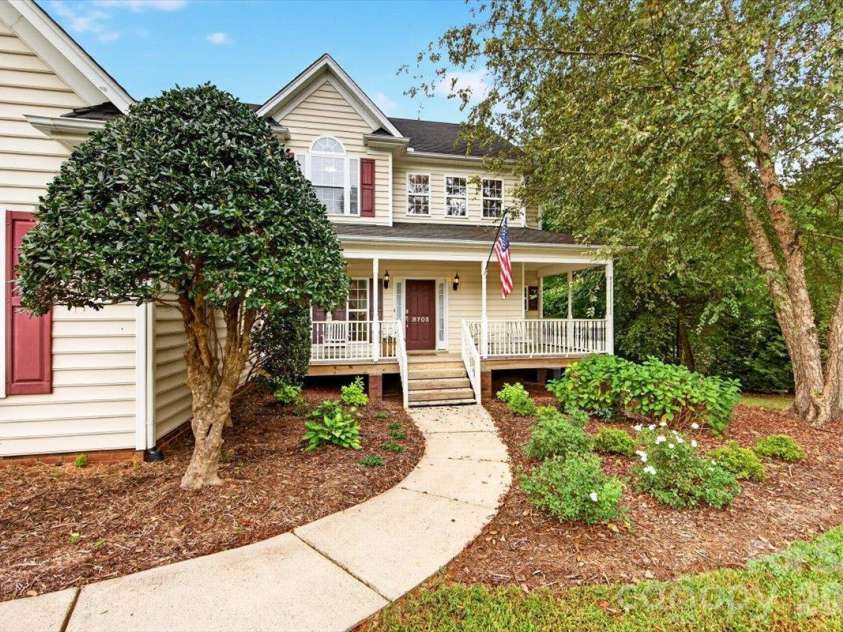8705 Dartmoor Place, Charlotte, NC 28227.  MLS# CAR4431559, YatesRealty ID 55165. 