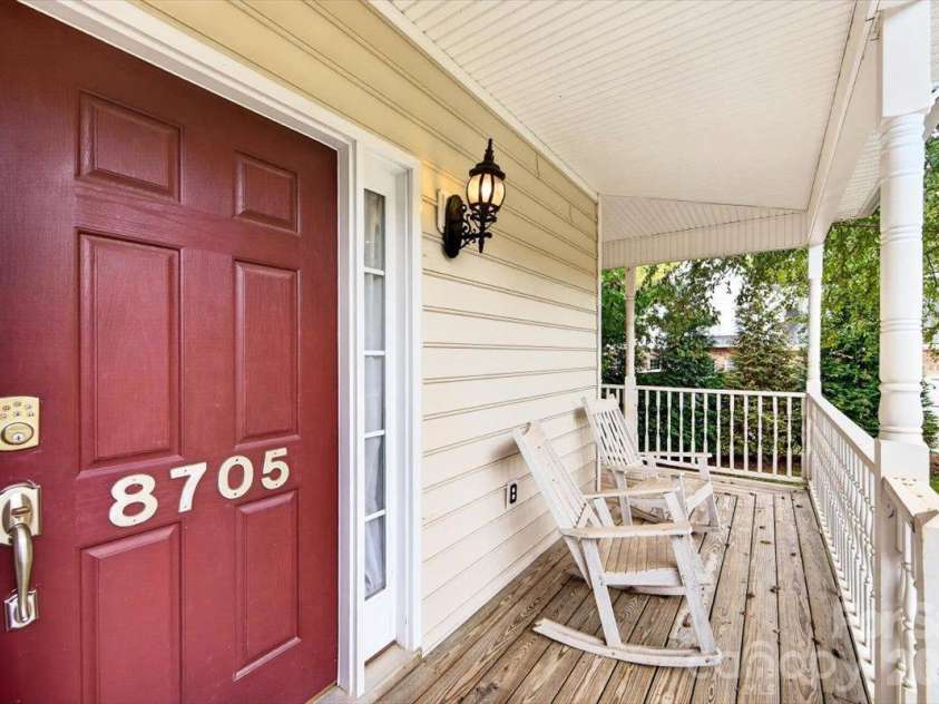 8705 Dartmoor Place, Charlotte, NC 28227.  MLS# CAR4431559, YatesRealty ID 55165. 