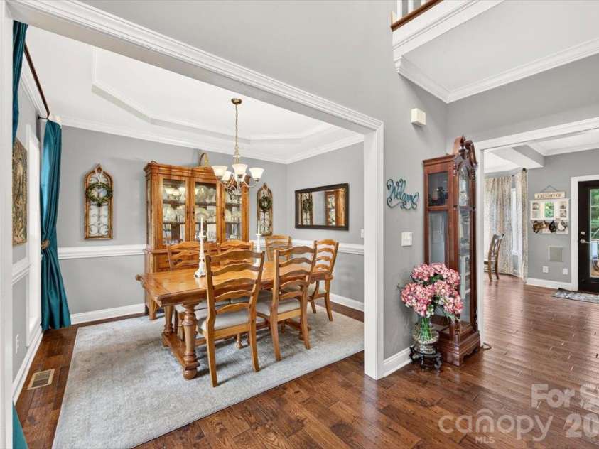 8705 Dartmoor Place, Charlotte, NC 28227.  MLS# CAR4431559, YatesRealty ID 55165. 