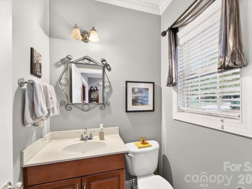 8705 Dartmoor Place, Charlotte, NC 28227.  MLS# CAR4431559, YatesRealty ID 55165. 