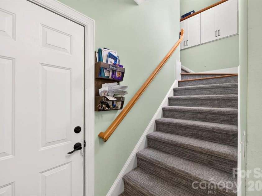 8705 Dartmoor Place, Charlotte, NC 28227.  MLS# CAR4431559, YatesRealty ID 55165. 