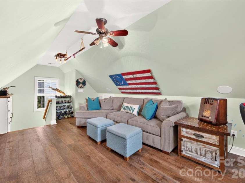 8705 Dartmoor Place, Charlotte, NC 28227.  MLS# CAR4431559, YatesRealty ID 55165. 
