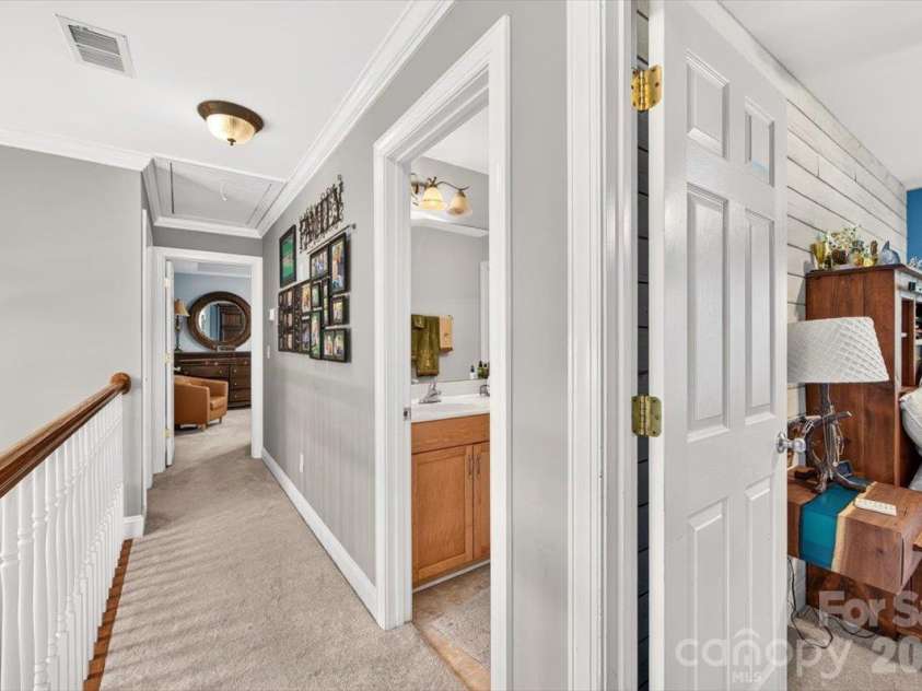 8705 Dartmoor Place, Charlotte, NC 28227.  MLS# CAR4431559, YatesRealty ID 55165. 