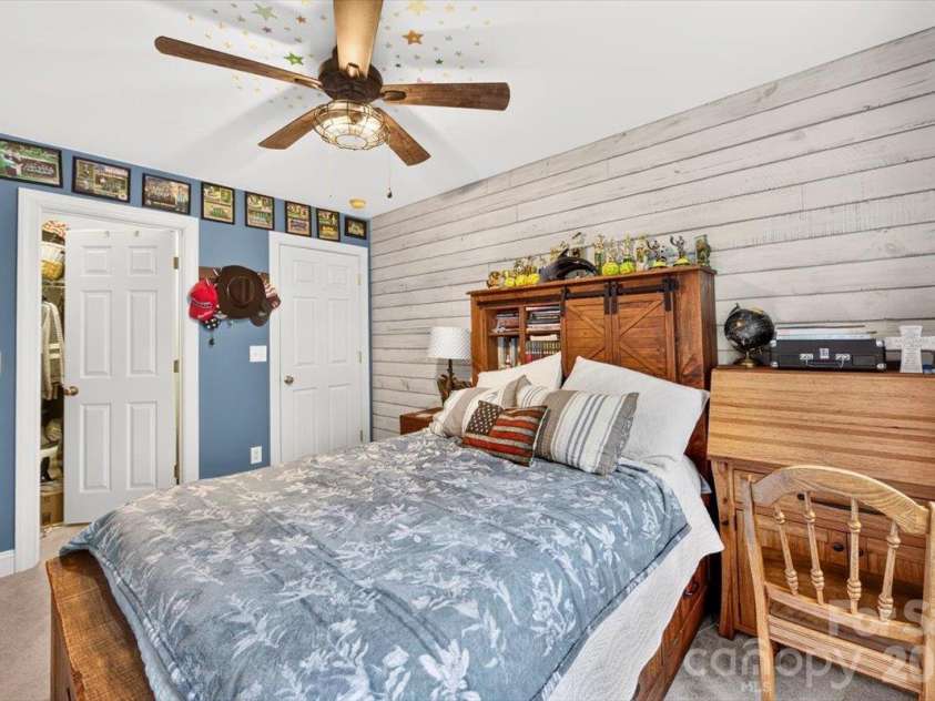 8705 Dartmoor Place, Charlotte, NC 28227.  MLS# CAR4431559, YatesRealty ID 55165. 